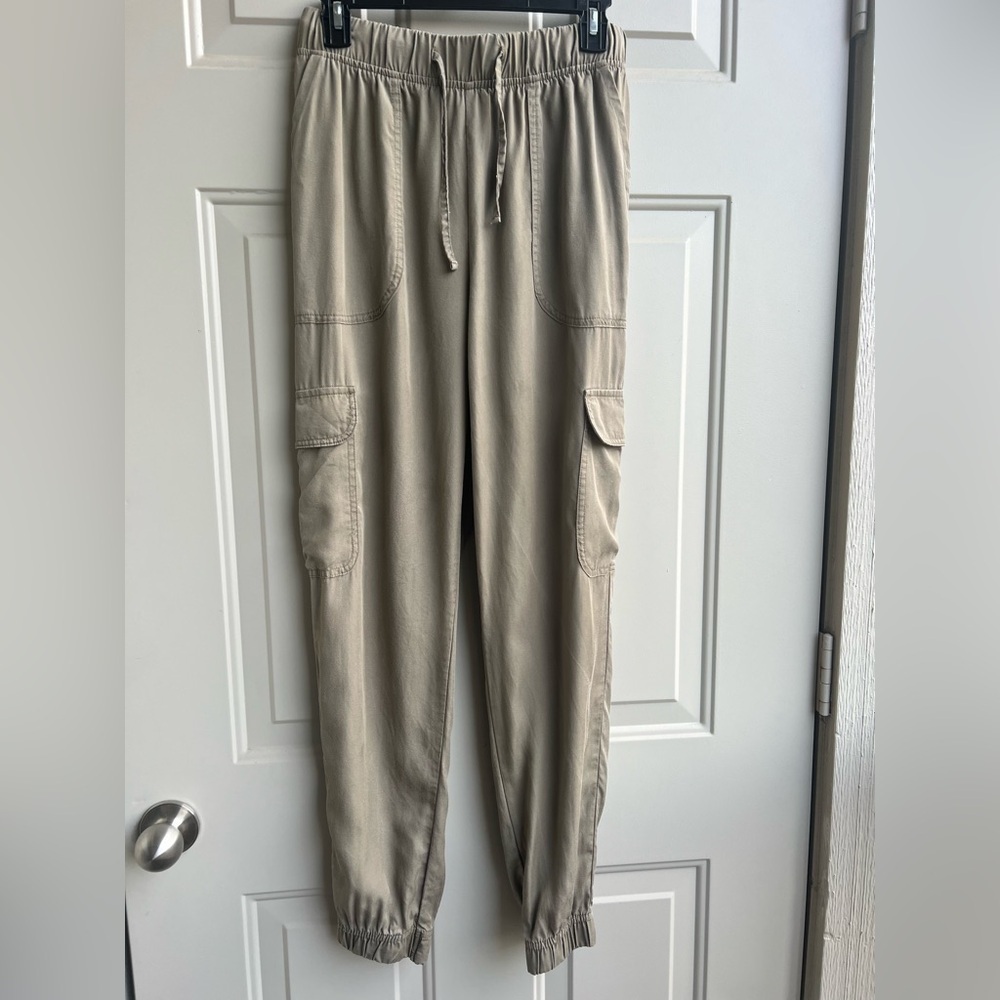 Japna Joggers 100% Lyocell Lightweight Cargo Khaki Size M